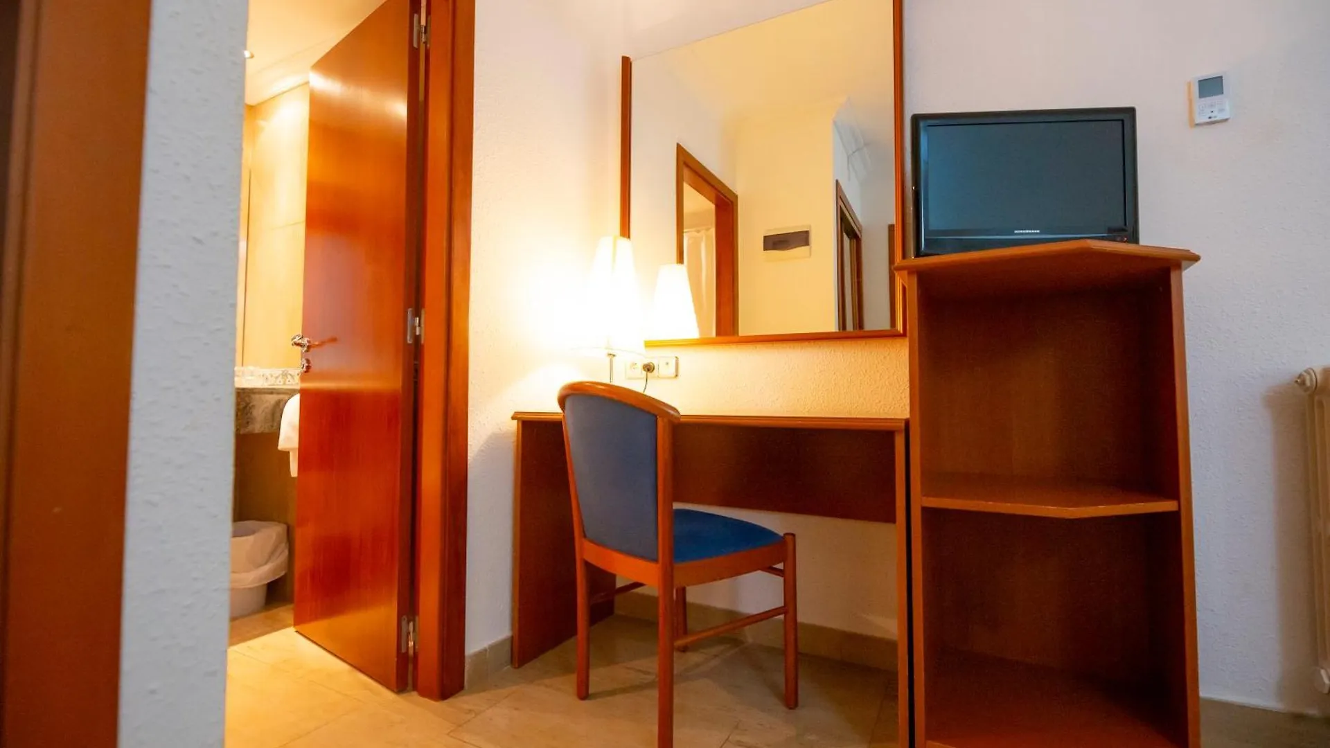 Hotel Risech Roses