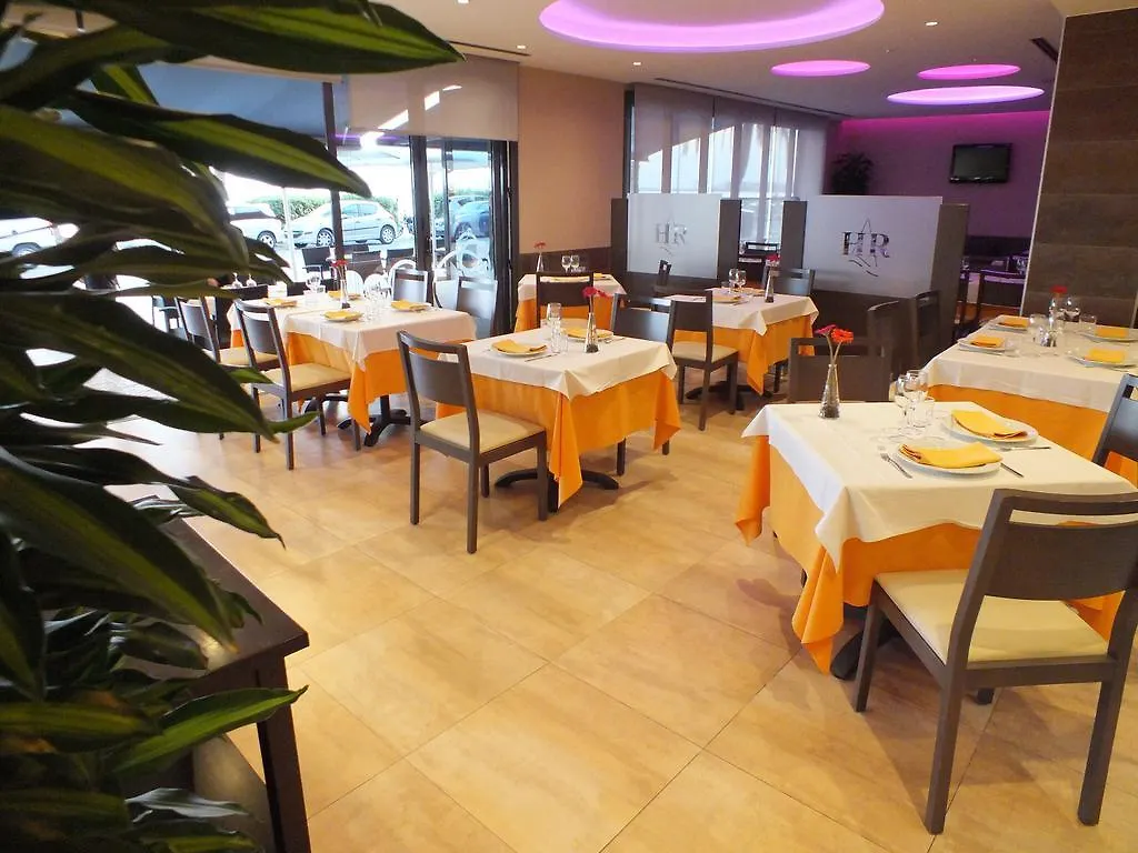 Hotel Risech Roses 2*,